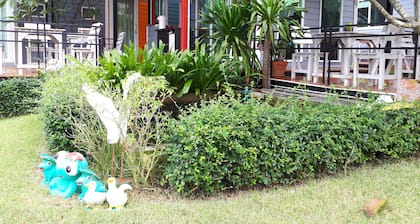 Ban Lek Resort