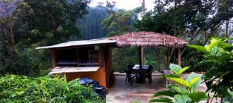 9 Arch View Rest Inn