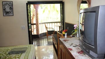 Kamar Double atau Twin Deluks, teras | Minibar, brankas, meja kerja, dan Wi-Fi gratis