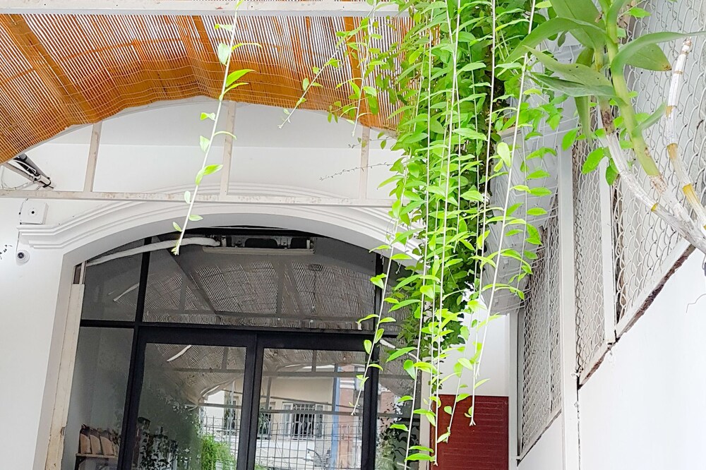 HoLo Fairy House Saigon Serviced HomeStay