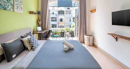 HoLo Fairy House Saigon Serviced HomeStay
