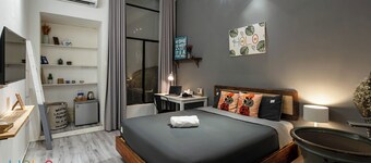 HoLo Fairy House Saigon Serviced HomeStay