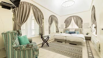 Luxury Villa, 3 Bedrooms | 3 bedrooms, premium bedding, in-room safe, desk