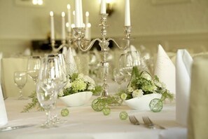 Breakfast, lunch, dinner served; Regional cuisine  - Landgasthof Zum Lamm (Bahlingen)