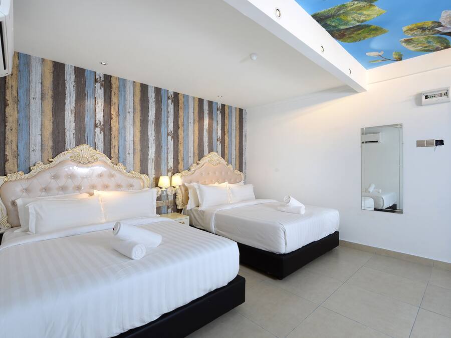 Art Family Deluxe | Una scrivania, insonorizzazione, Wi-Fi gratuito, lenzuola