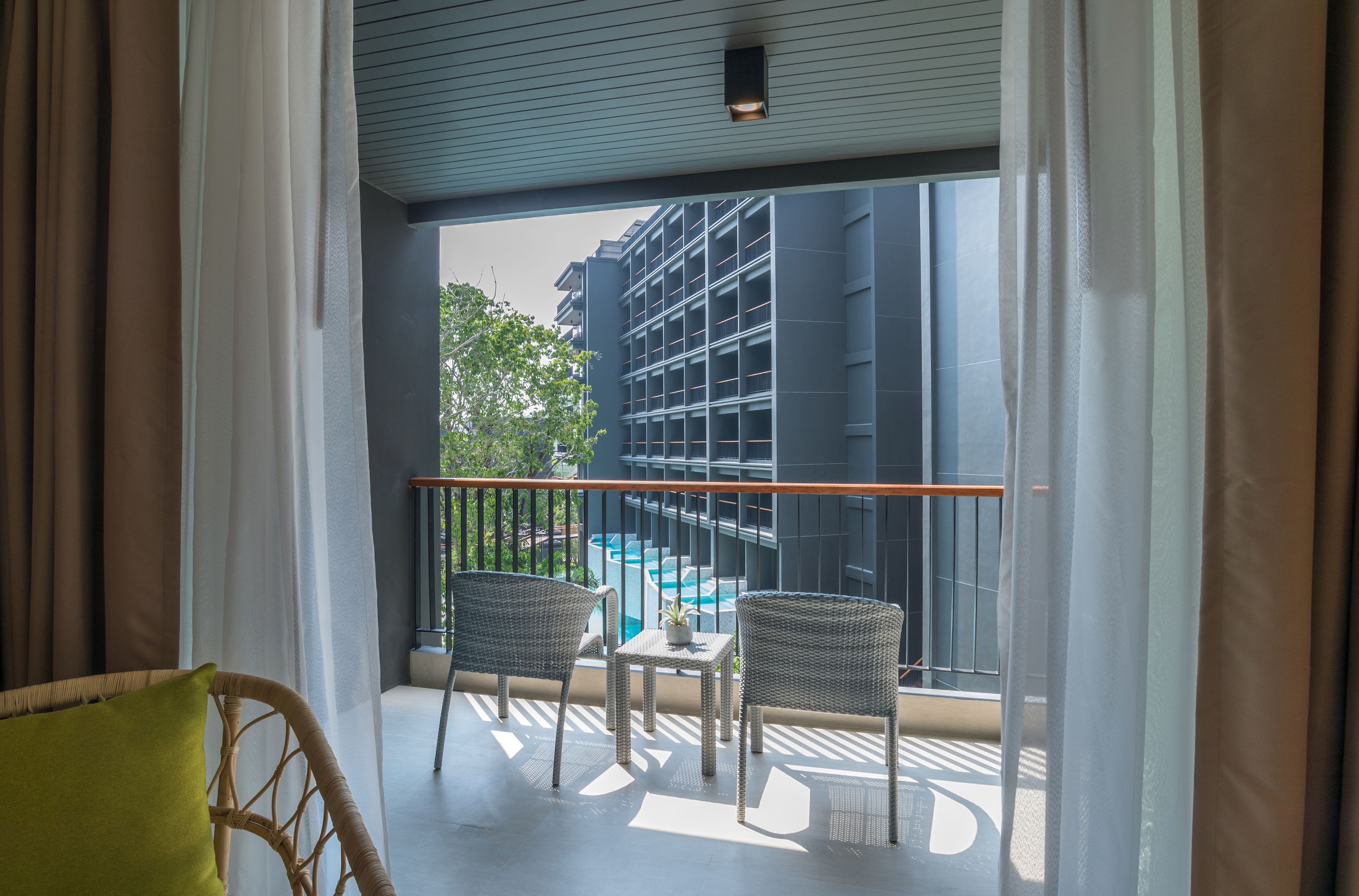 deluxe double or twin room, pool view | view from room