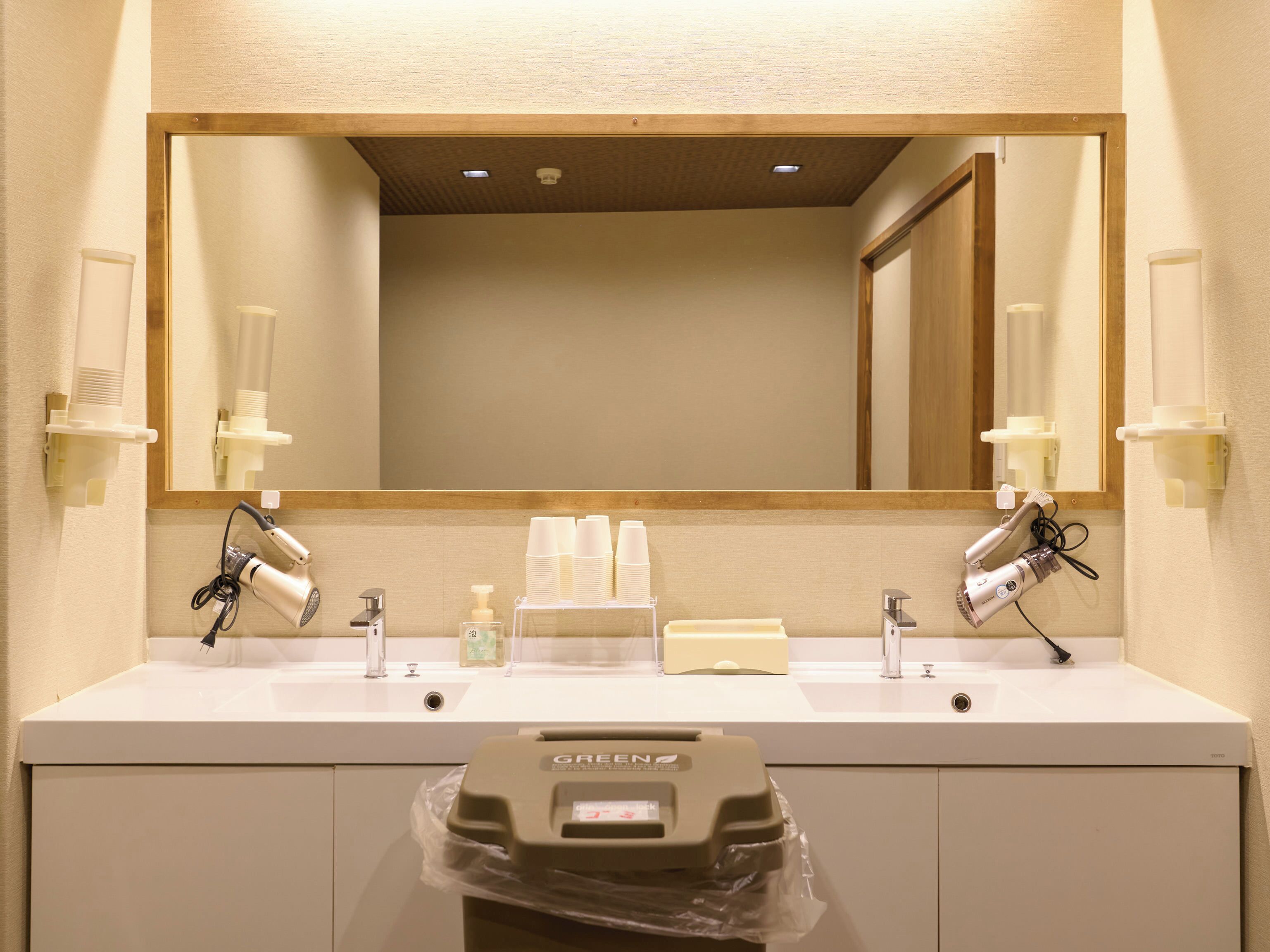 Shared Dormitory, Men only, Non Smoking | Shared bathroom