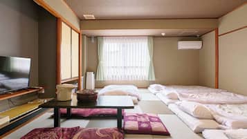 传统客房, 无烟房 (Tatami12) | 办公桌、免费 WiFi、床单
