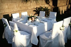 Υπαίθριος χώρος διοργάνωσης γάμων