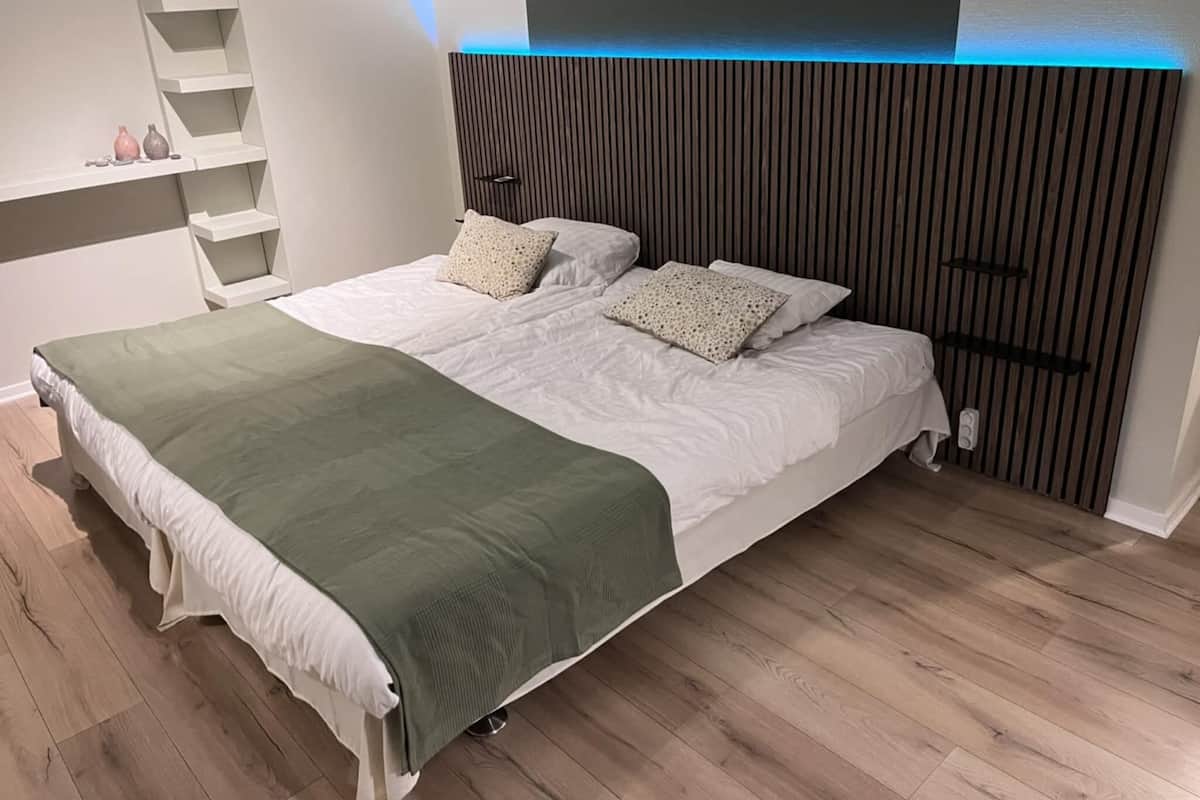 Blendingsgardiner, wi-fi (inkludert) og sengetøy