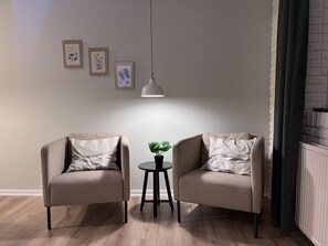 Mörkläggningsgardiner, gratis wi-fi och sängkläder