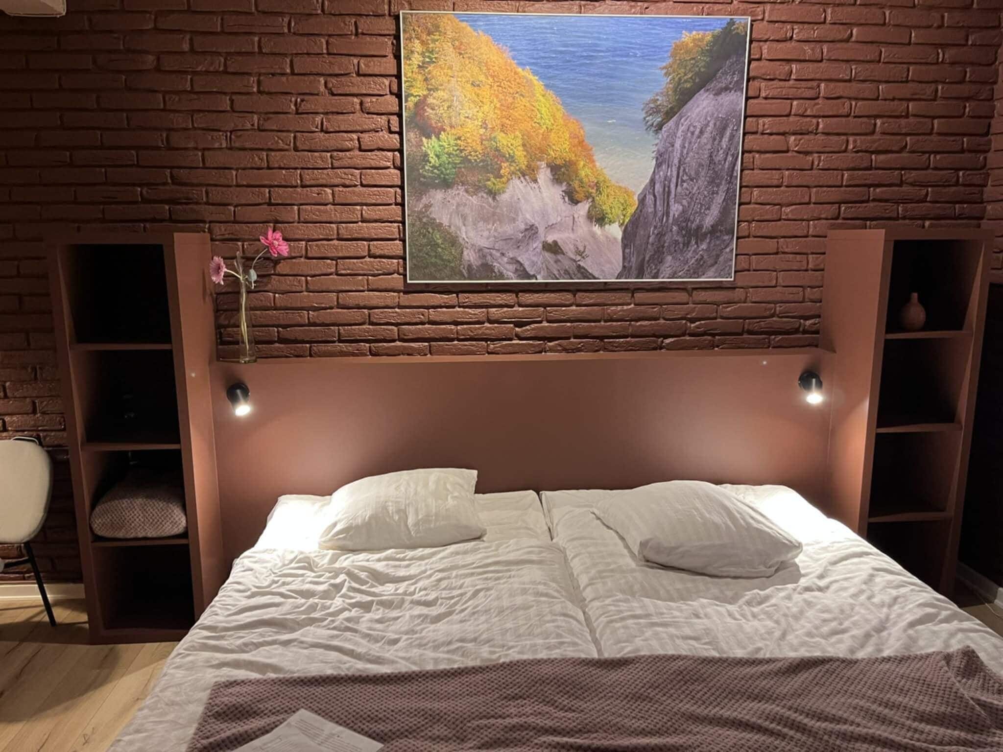 Cortinas blackout, wifi gratis y ropa de cama 