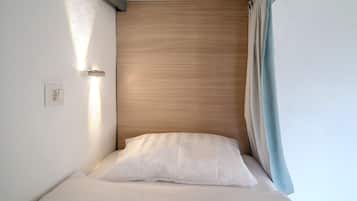 1 Bed in 8 Beds Mixed Dorm 4 | Biancheria da letto di alta qualità, Wi-Fi gratuito, lenzuola