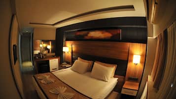 Minibar, in-room safe, desk, soundproofing