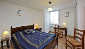 Habitación doble estándar | Escritorio y wifi gratis