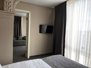 Comfort Double Room, Sea View | Premium bedding, in-room safe, desk, soundproofing - WellOtel Chernomorsk (Chornomorsk)