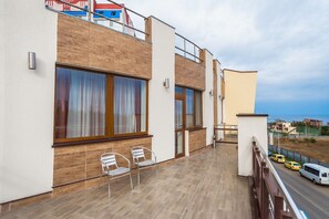 Front of property - WellOtel Chernomorsk (Chornomorsk)