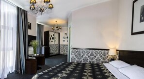 Standard Double Room | 1 bedroom, premium bedding, in-room safe, desk