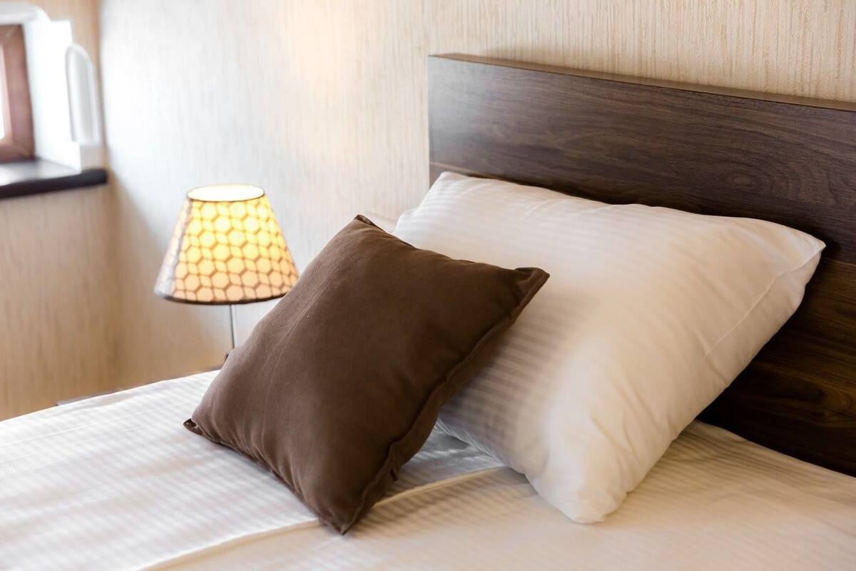 Habitación con 1 cama doble o 2 individuales | 1 dormitorio, ropa de cama de alta calidad, minibar y caja fuerte