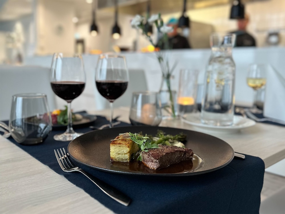 Seaside Glass Villas by null