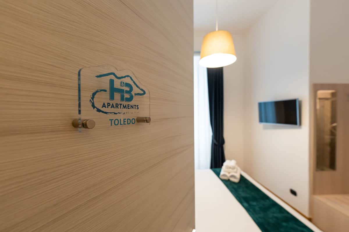 Klassieke kamer | Luxe beddengoed, donzen dekbedden, een minibar, een kluis op de kamer
