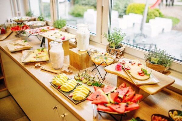 Dagelijks continentaal ontbijt inbegrepen