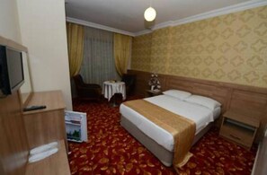 Standard Double Room | Minibar, desk, free WiFi - Grand Onur Hotel (Iskenderun)
