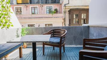 Junior Suite with Balcony | Premium bedding, in-room safe, desk, laptop workspace