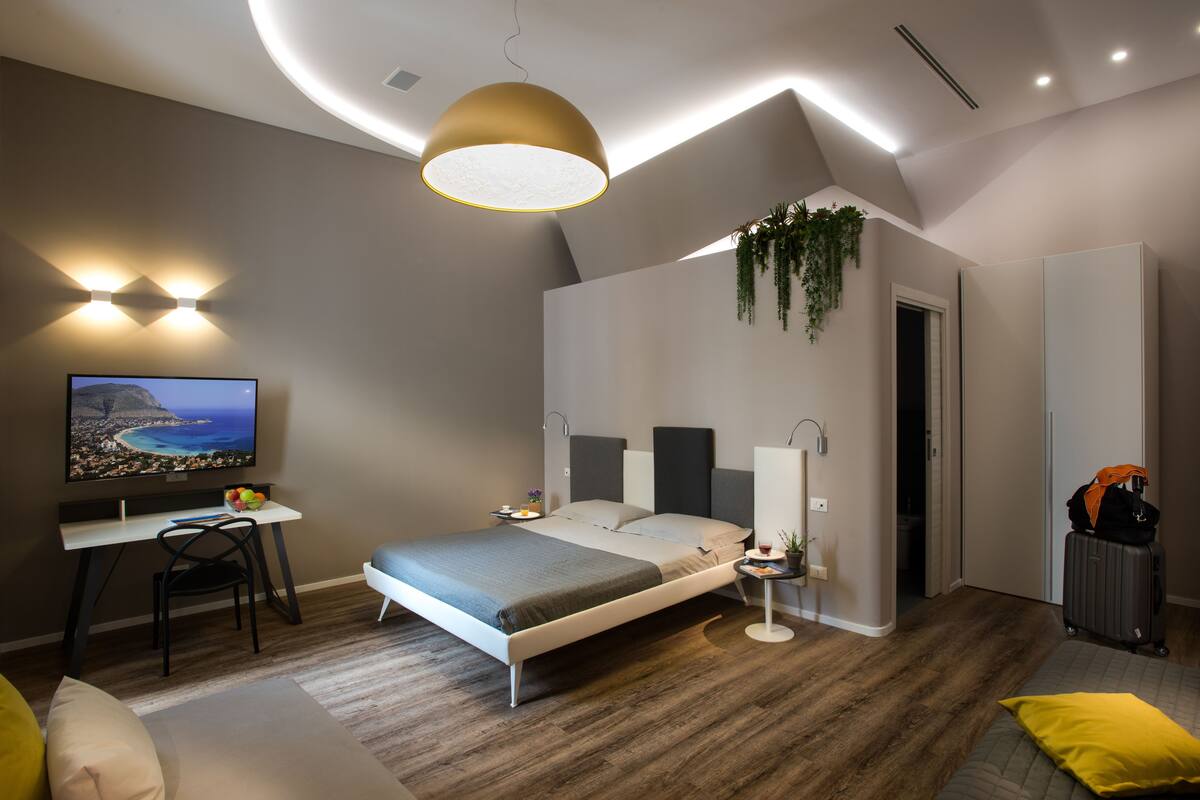Ropa de cama de alta calidad y minibar