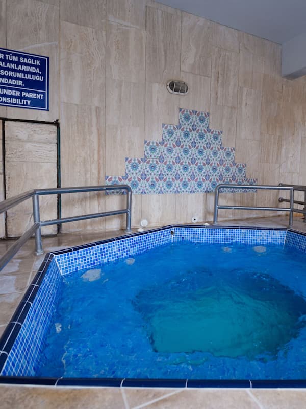 Sauna, steam room, hot springs/mineral springs, Turkish bath/hammam