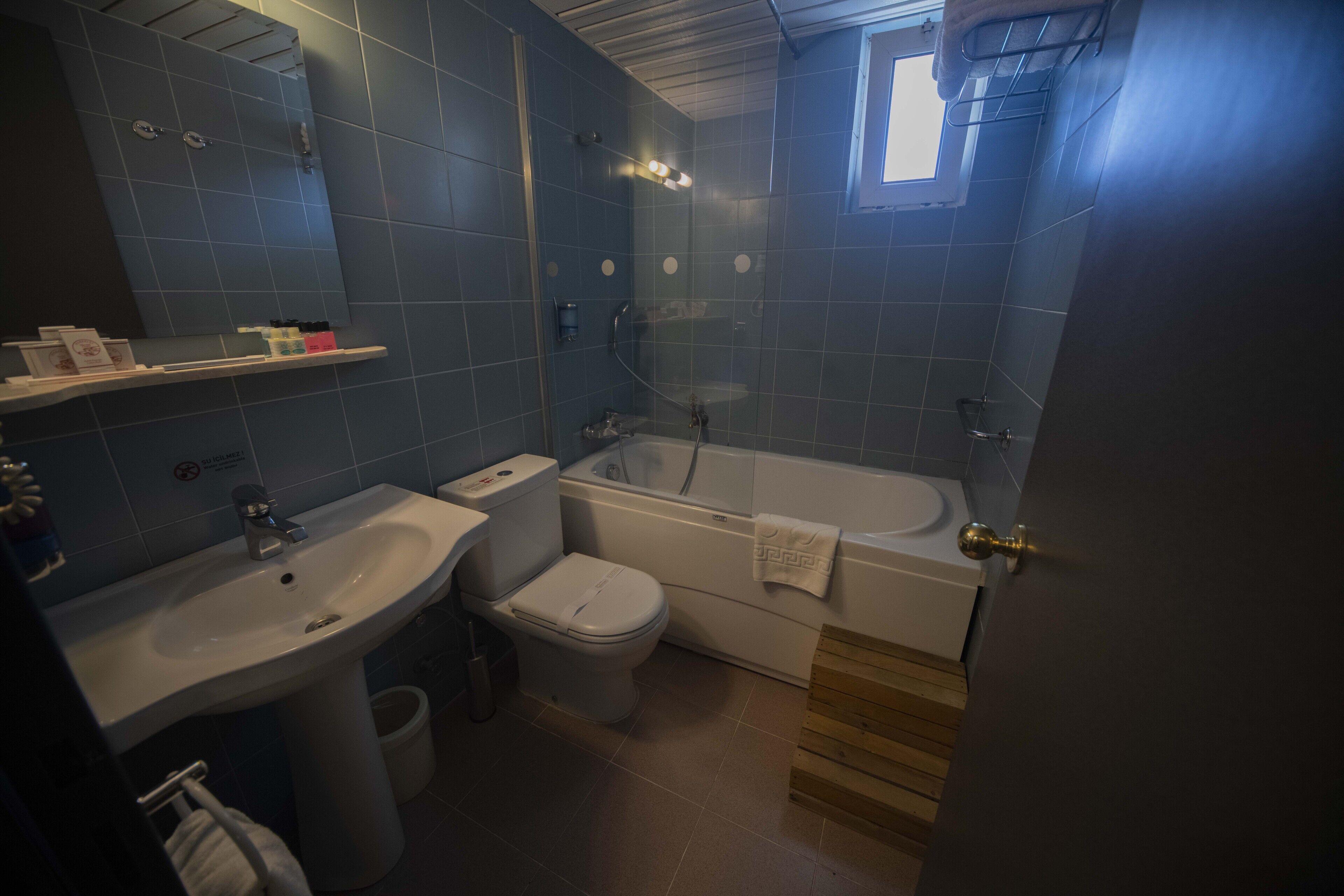 standard double or twin room | bathroom | bathtub, spring water bathtub, free toiletries, hair dryer