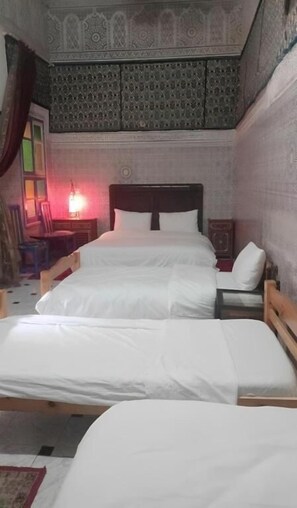 Family Room | Free WiFi, bed sheets -  Riad Carole (Marrakech)