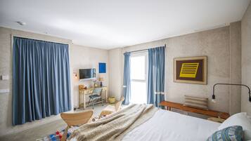 Habitación doble superior | Ropa de cama de alta calidad y caja de seguridad en la habitación