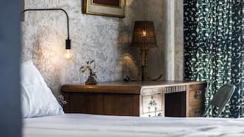 Standard Double Room, Patio | Premium bedding, in-room safe, desk, blackout drapes