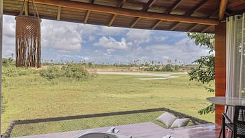 Cabana exclusivo, vista para o lago | Frigobar, escrivaninha, espaço de trabalho para notebook