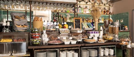 Daily buffet breakfast (EUR 7 per person)