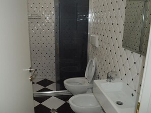 In-room safe, free WiFi - Living Hotel (Tirana)