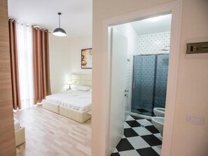 Triple Room, Balcony - Living Hotel (Tirana)
