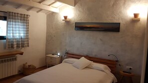 Superior Double Room | Free cribs/infant beds, free WiFi, bed sheets