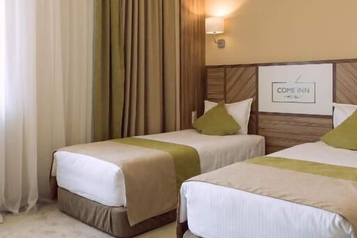 Premium bedding, in-room safe, desk, blackout curtains