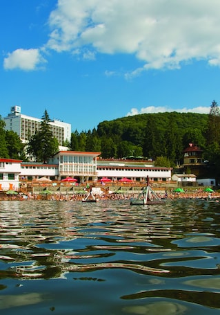 Lake. Ensana Bradet