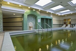 6 piscinas techadas