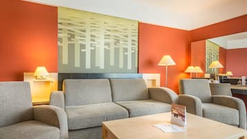 Suite Deluxe, 1 chambre, bain à remous | Salle de séjour