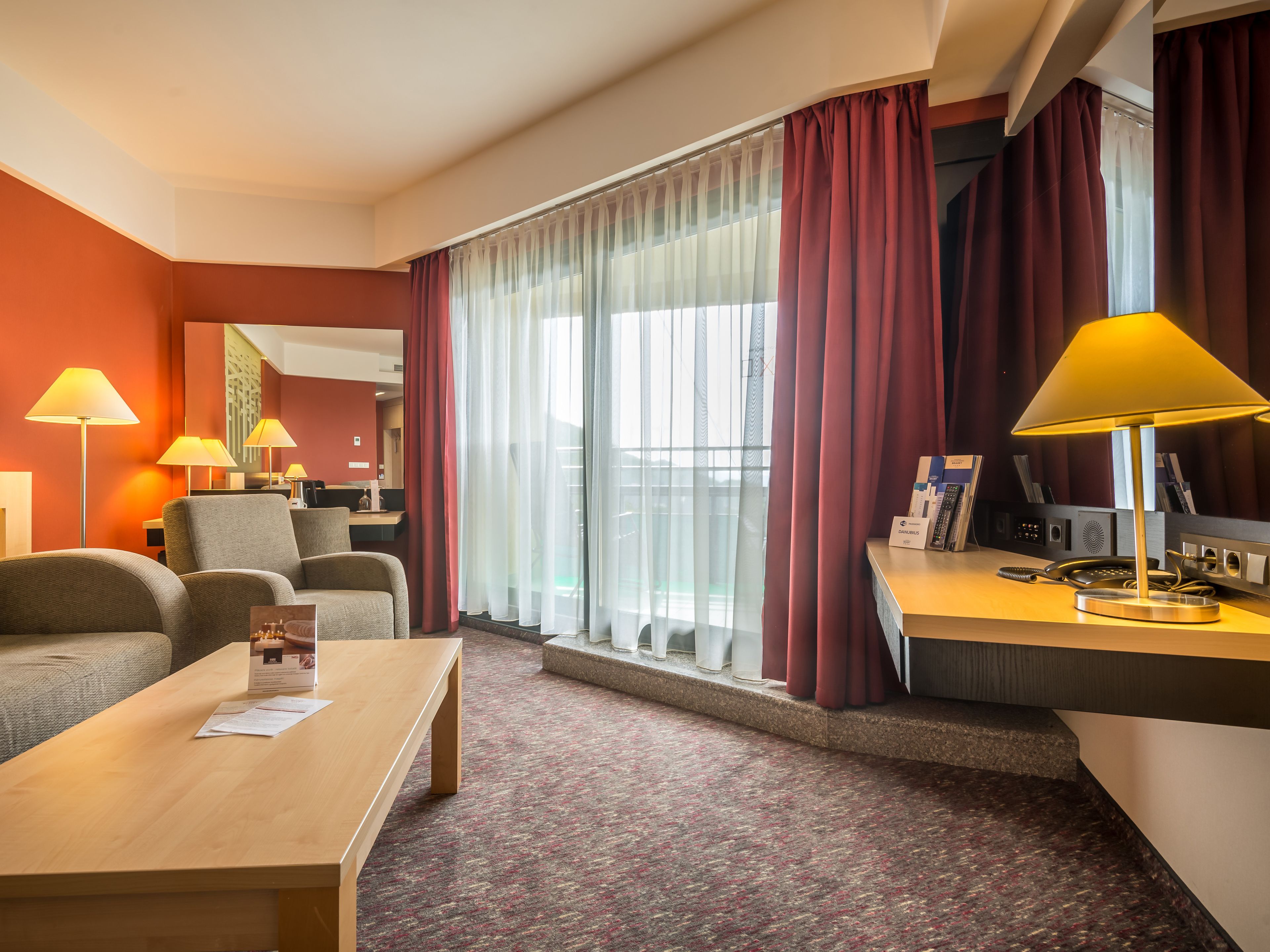 deluxe suite, 1 bedroom, jetted tub | living room | flat-screen tv