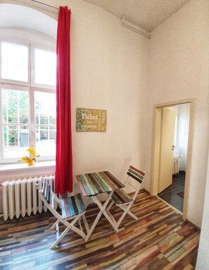 Double Room (Low Budget) | Living area