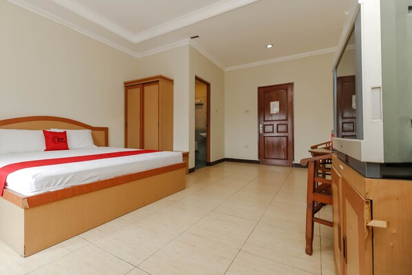Free WiFi, bed sheets