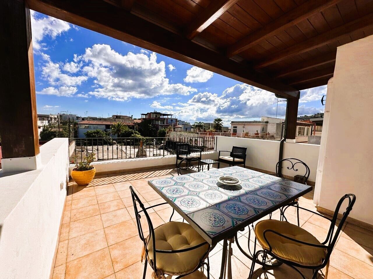 Appartamento, terrazzo, vista mare parziale | Terrazza/patio