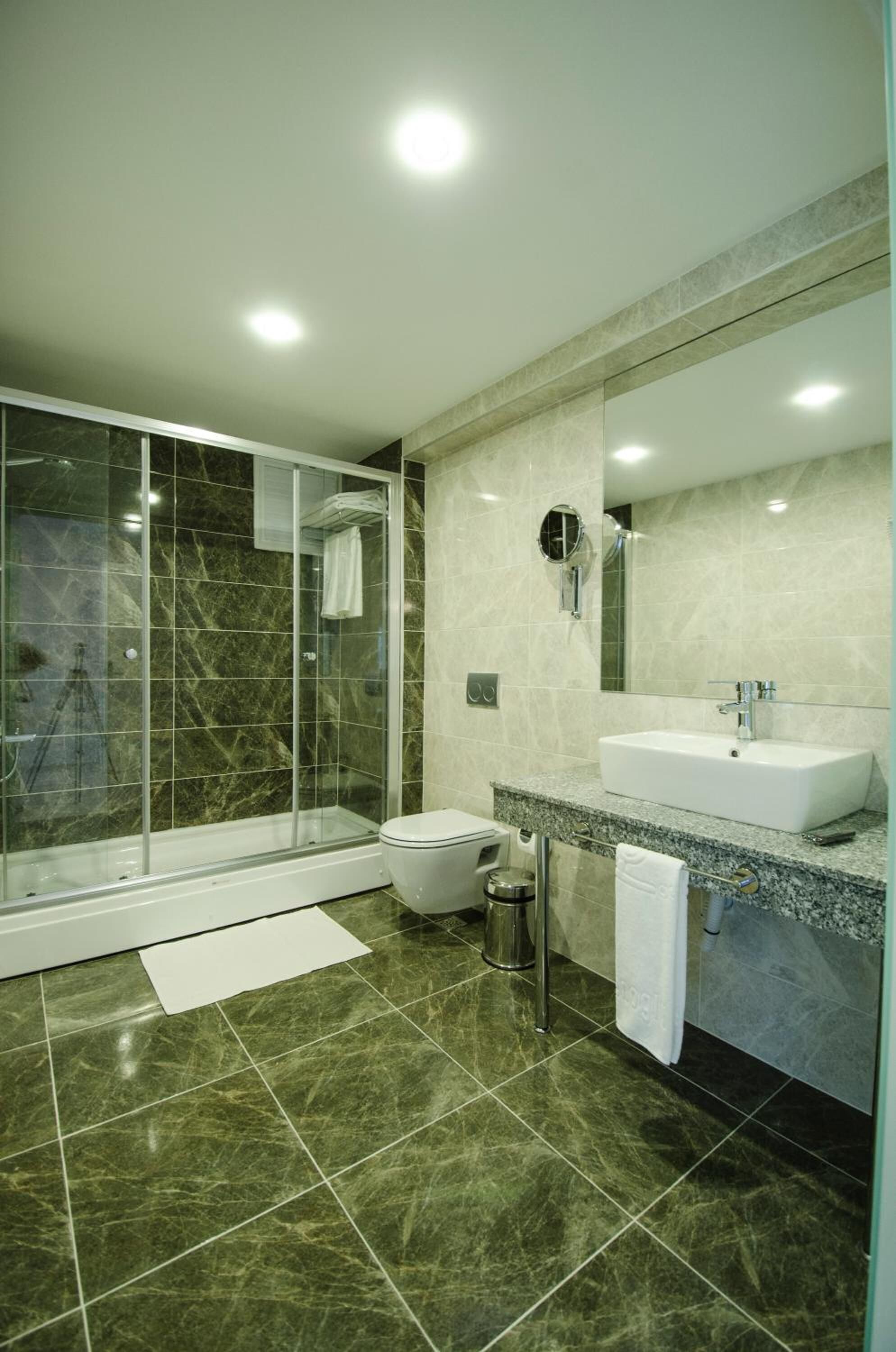 shower, free toiletries, hair dryer, slippers