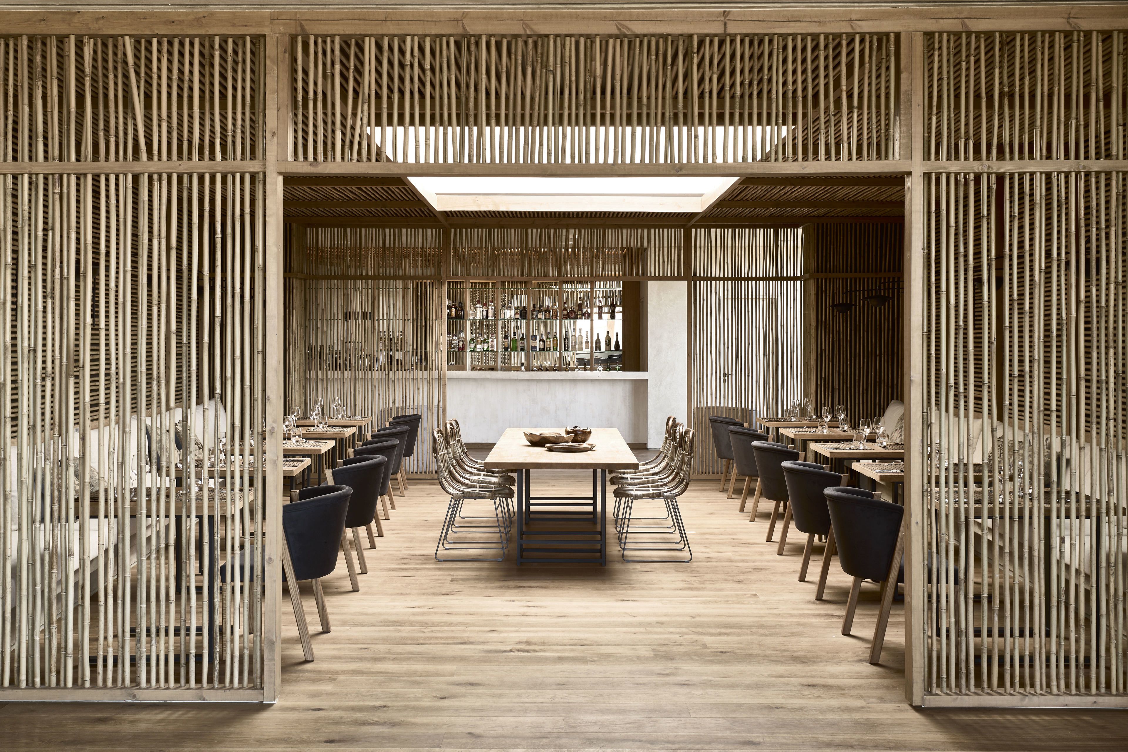 3 من المطاعم، الأطباق العالمية