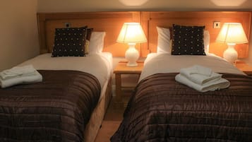 Tomannsrom – deluxe | Strykejern/-brett, wi-fi (inkludert) og sengetøy